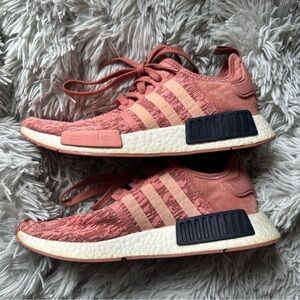 Nike Nmd R1- Raw Pink